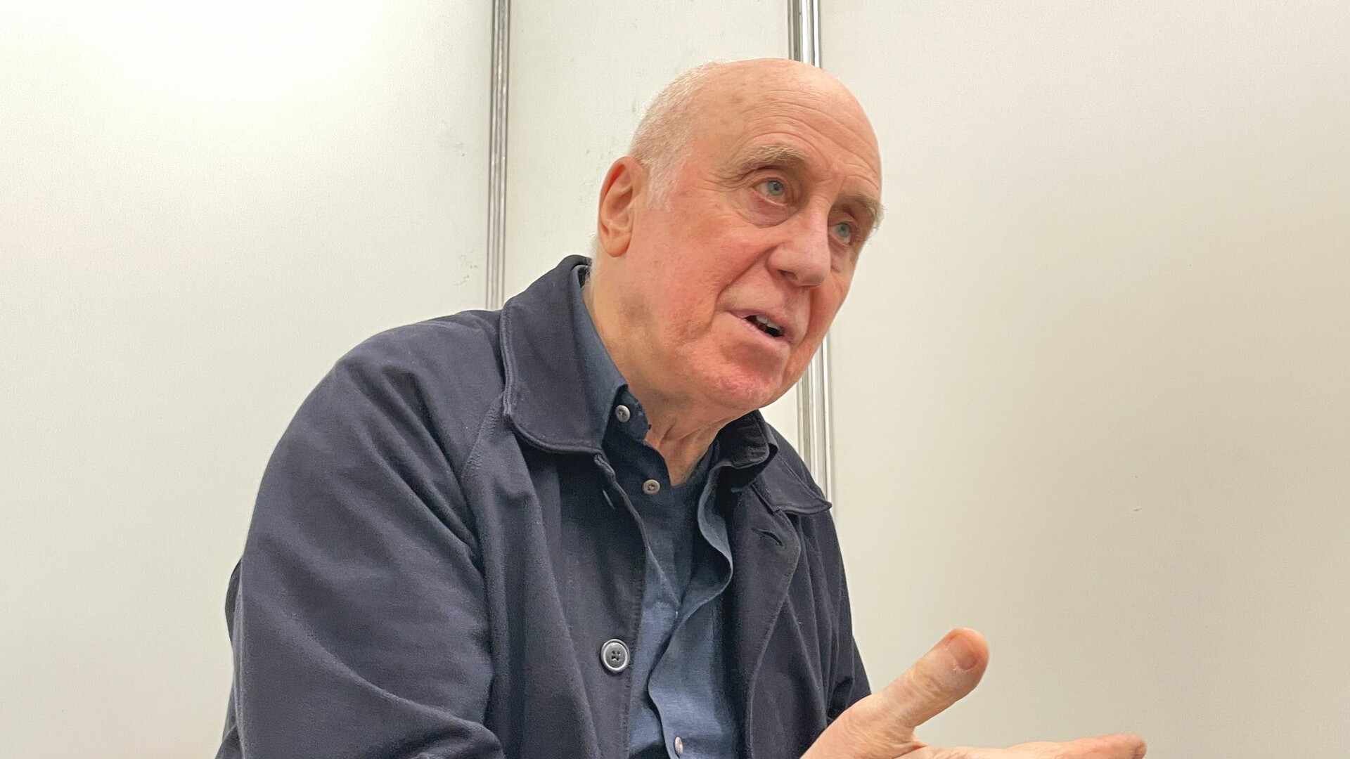 Byl jsem tam na začátku a myslím, že tam budu i na konci, říká o Červeném trpaslíku Norman Lovett (foto: Filip Strnad) holly interview edit