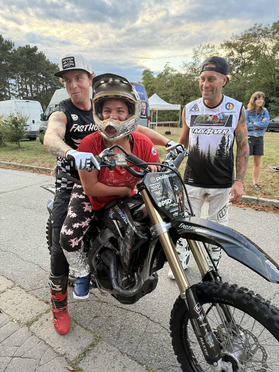 Zdeňka bere život s humorem. (foto: se svolením) zdenickadmo2