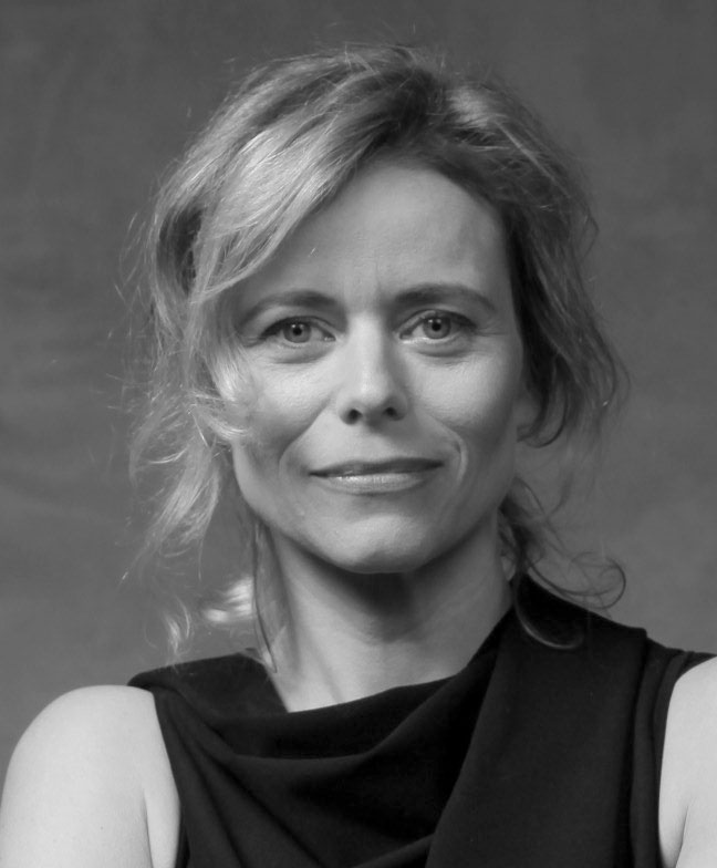 Nora Grundová