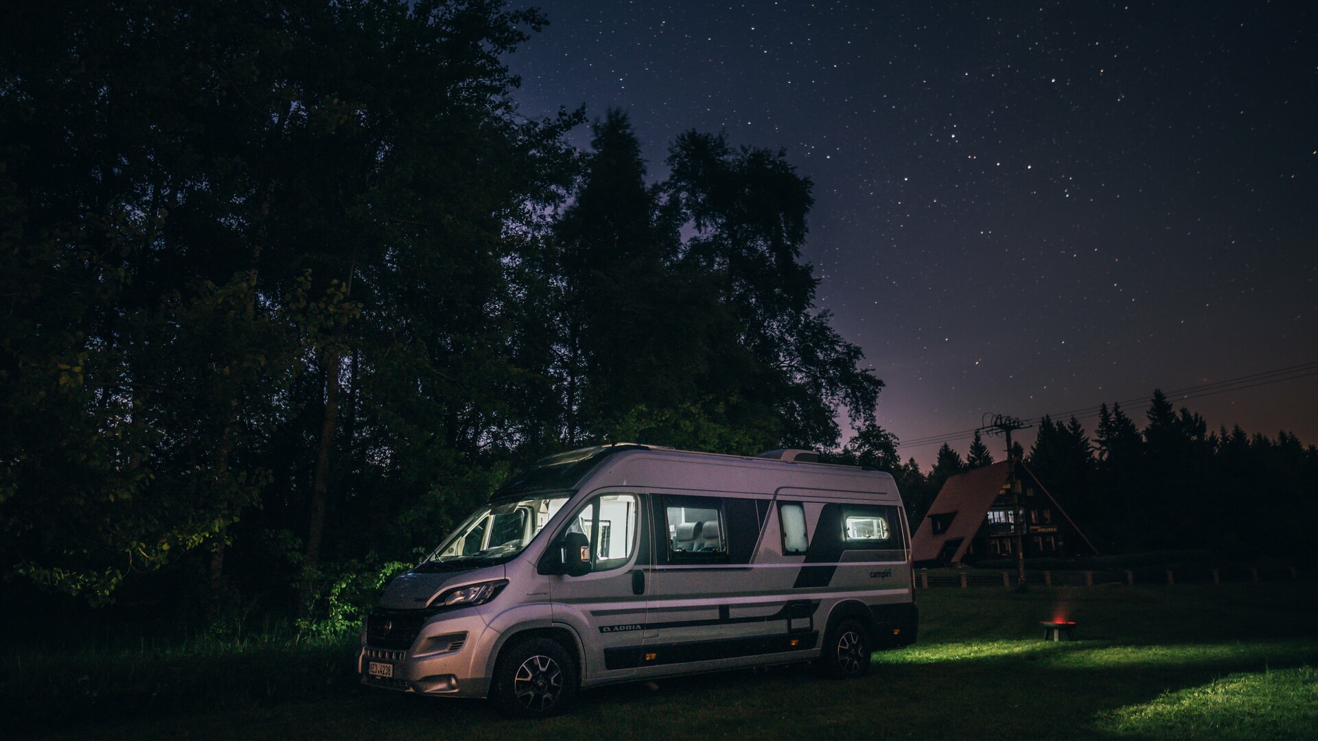 Cestování s obytňákem vám umožní prožít nevšední dovolenou. (zdroj: Campiri) campiri foto2