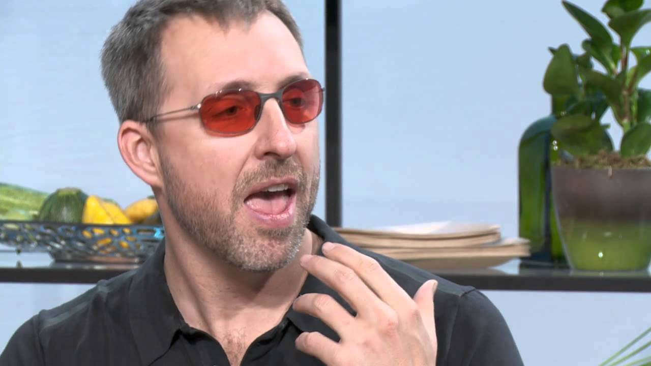 Jak jíst, jak meditovat a jak se dožít 180 let, vysvětluje Dave Asprey asprey