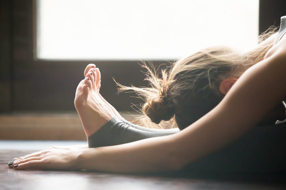 Odbourat stres pomůže psoriatikům například jóga. joga shutterstock 557789605