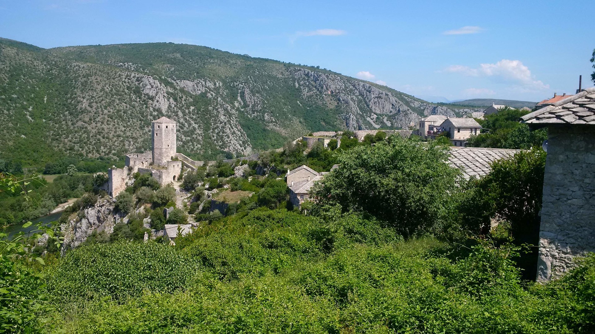Na vrcholku historického městečka Počitejl se nachází překrásný hrad. pocitelj dva