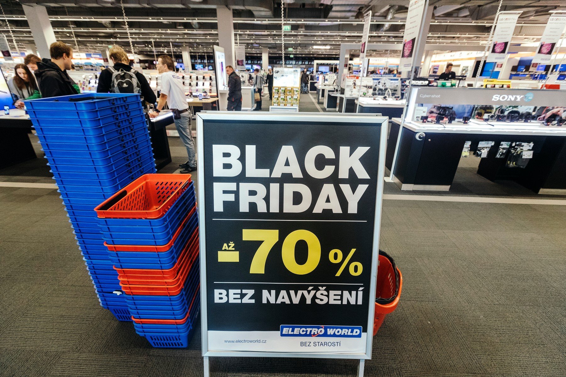 black friday praha 0356257042