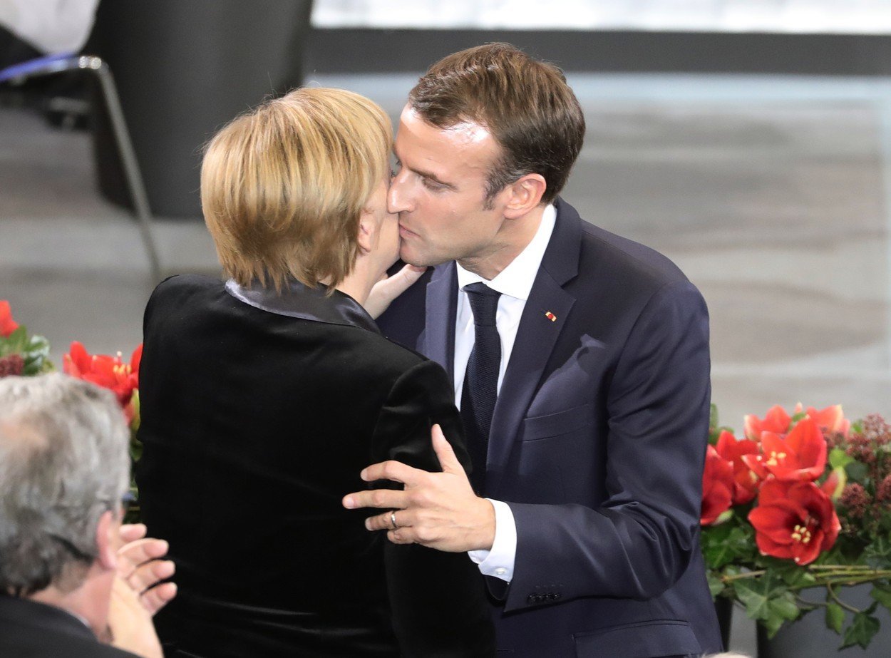 polibek francie 0396895441