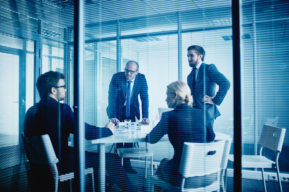 Proč bychom, milá dámo, měli investovat do vašeho startupu? A neměla byste se raději usadit? shutterstock 324757700