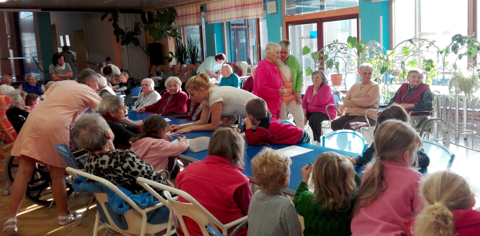 Takový normální školkově návštěvní den v rokytnickém domově seniorů skolka domov