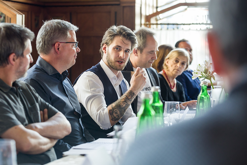 Roman Verner, GreyDot: "Máme k dispozici enormní množství dat a potřebujeme se rozhodnout, která z nich budeme sbírat a jak s nimi pak budeme nakládat." vize 2050 fin zel 0479