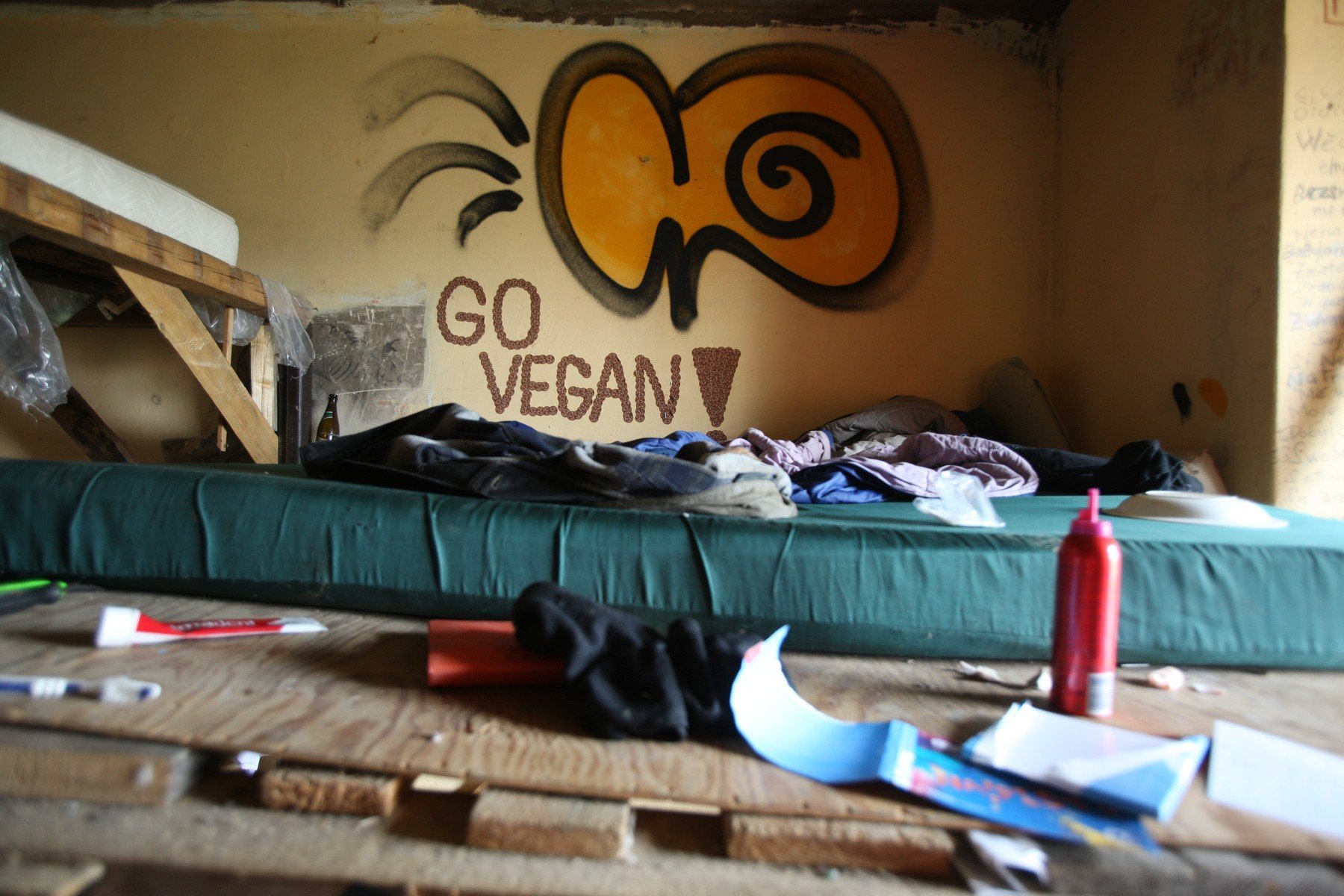 squat loznice 0213627127