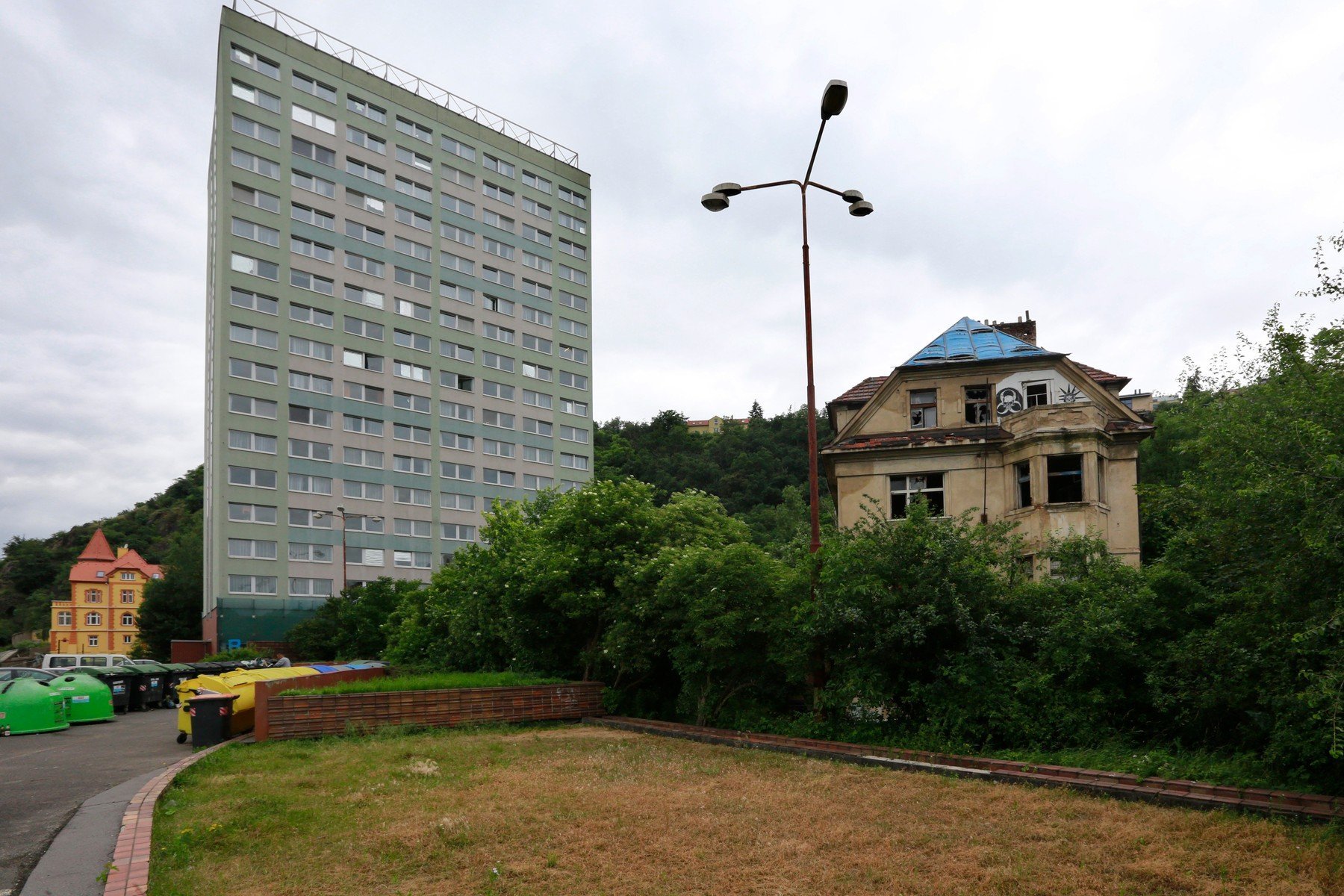 squat milada 0165744610