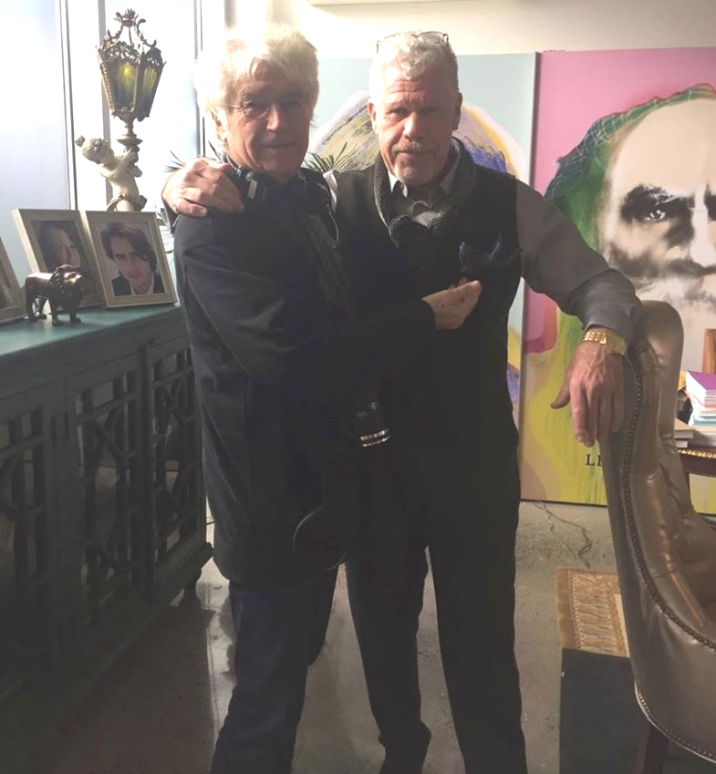 S Perlmanovým dvorním režisérem Jean-Jacquesem Annaudem perlman annaud