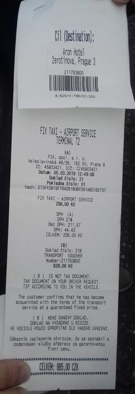 Fix Taxi a "airport service". Obojí přijde nebohého turistu na 256 korun. Stačí nasednout do taxíku whatsapp image 2019 03 20 at 9.53.47 am