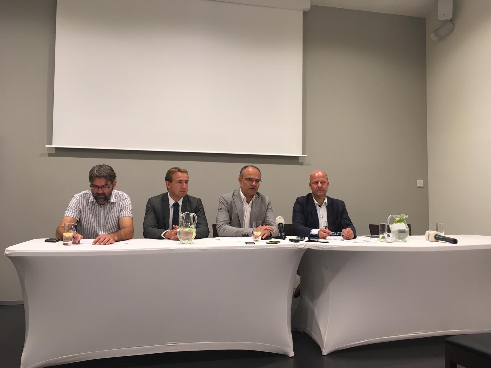 de052869 9042 4b6d be25 86db6ab13085