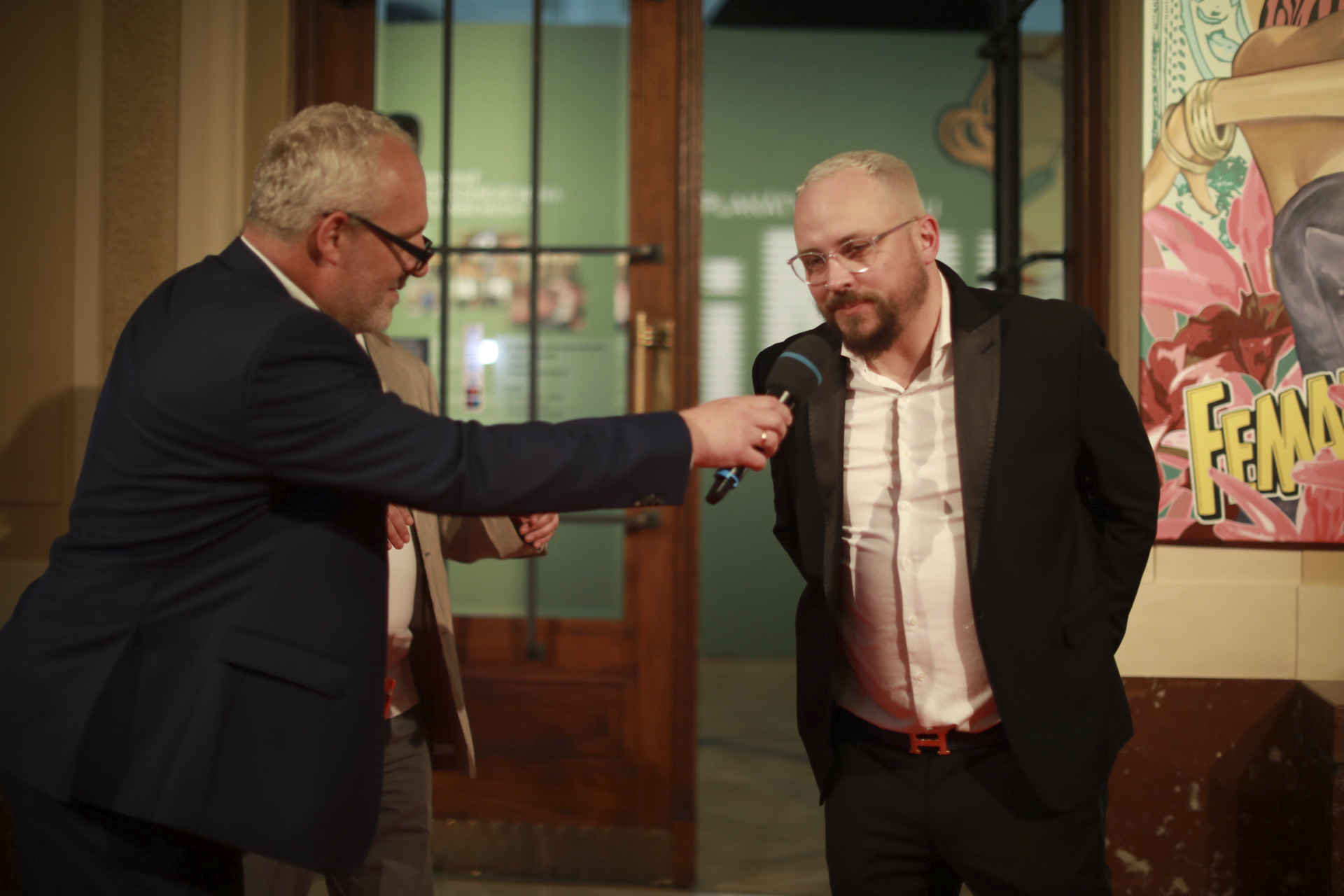 Mám takové svoje heslo: Když můžu, tak musím. To znamená, že to nejmenší, co můžu udělat, je věnovat dílo do takovéto aukce nebo konkrétní nadaci, která ho potom monetizuje a peníze využije na dobré účely, vysvětluje Pasta Oner důvody, proč se neváhal k akci připojit. img 8880